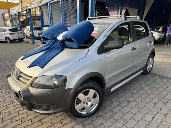 VOLKSWAGEN CROSSFOX 1.6 MI FLEX 8V 4P MANUAL